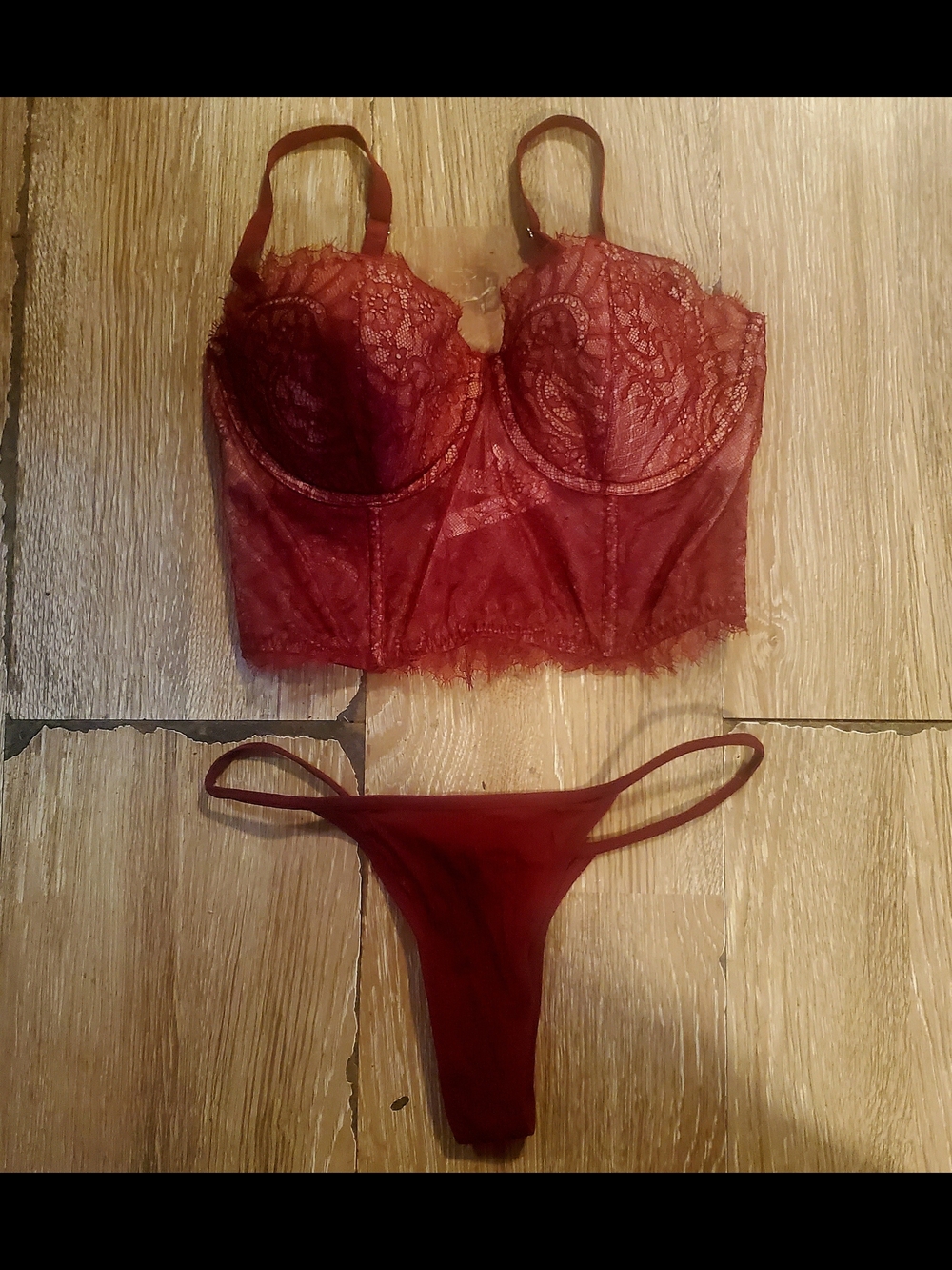 Victoria's Secret Burgundy Lace  Bustier Corset with Matching Thong